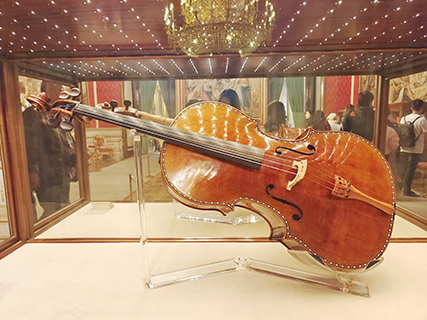 皇宮保存的小提琴