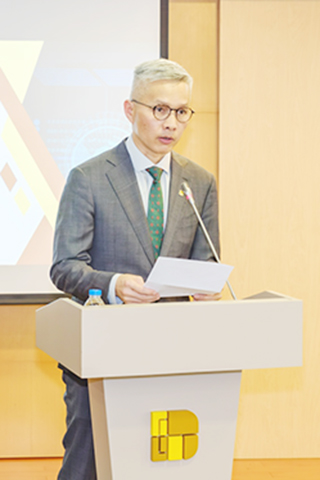 ◎ 經濟及科技發展局戴建業局長致辭。