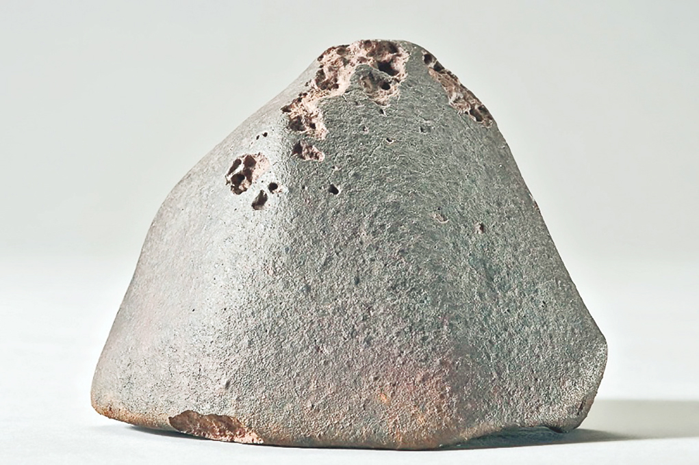 ◎ El Médano 128 隕石,由來自環境地球科學研究中心的一組研究人員於二0一一年在阿塔卡馬沙漠發現。