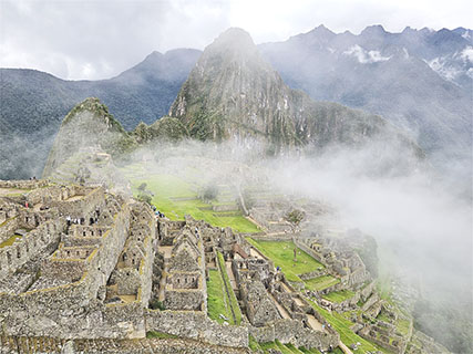 迷霧中的馬丘比丘
