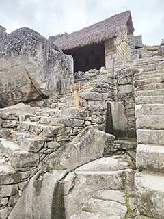 階梯道路貫通城市