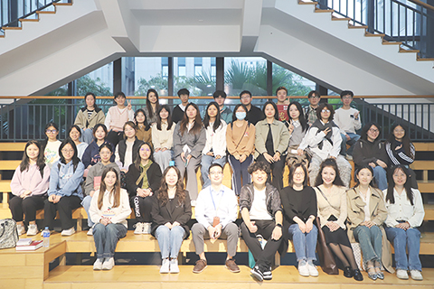 ◎ 中葡筆譯決賽參賽選手及帶隊老師。