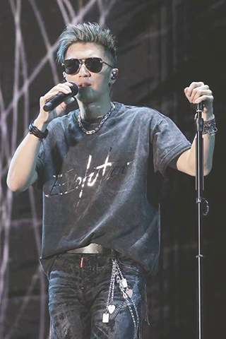 ◎ 謝霆鋒演唱會冇嘉賓冇encore 。