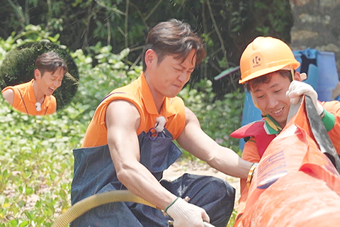 ◎ 大家睇吓振朗手臂嘅肌肉,真係好強呀。