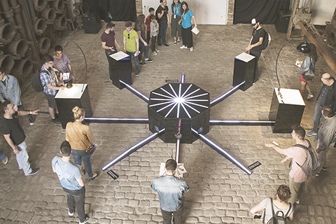 ◎ 互動裝置《空穴來聲》在塔石藝文館展出。