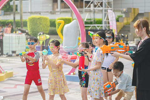 ◎ 藝術嘉年華及周末派對。