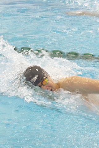 ◎ 陳浩華參戰亞青運男子百米自初賽。