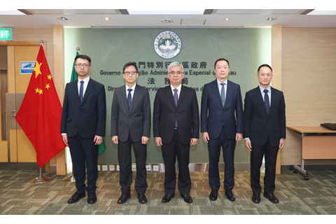 ◎ 法務局副局長盧瑞祥及邱顯哲就職。