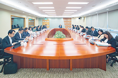 ◎ 「促進就業協調工作組」舉行工作會議。