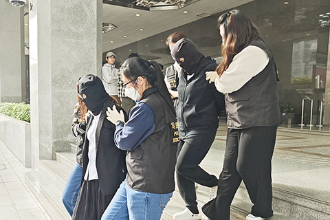 ◎ 兩名女子涉詐騙及清洗黑錢被拘。