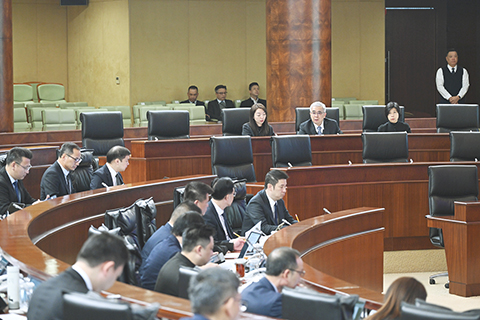 ◎ 黃少澤強調,公務員隊伍首先是管理,不是每樣都靠修改法律,法津生效後如不管理,等於無用。