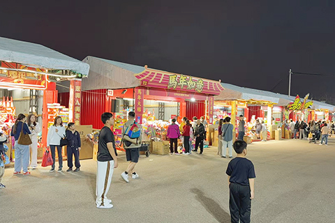 ◎ 二0二六農曆新年爆竹、煙花及火箭燃放活動已在(二月廿一日)午夜十二時結束。