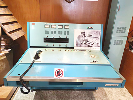 舊式無線電通訊機