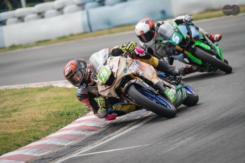 ◎ 本澳昨日在路環車場舉行電單車錦標賽和小型賽車大賽。