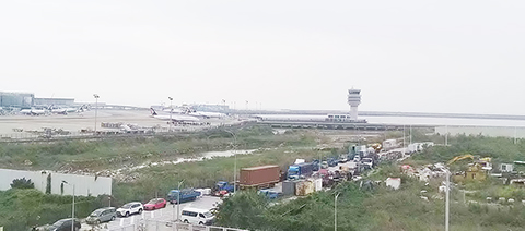 ◎ 澳門國際機場正進行擴建。