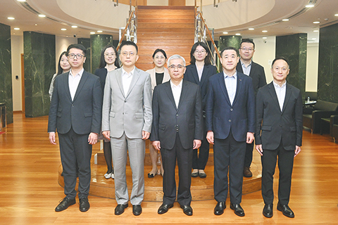 ◎ 澳門特區政府行政法務司與外交部條約法律司舉行涉澳外交條法工作年度磋商會議。