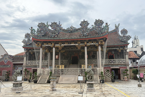 龍山堂邱公司。(受訪者 供圖)