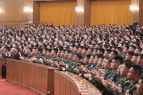 ◎ 十月二十二日上午,紀念中國工農紅軍長征勝利九十周年大會在北京人民大會堂隆重舉行。(中新社記者盛佳鵬 攝)